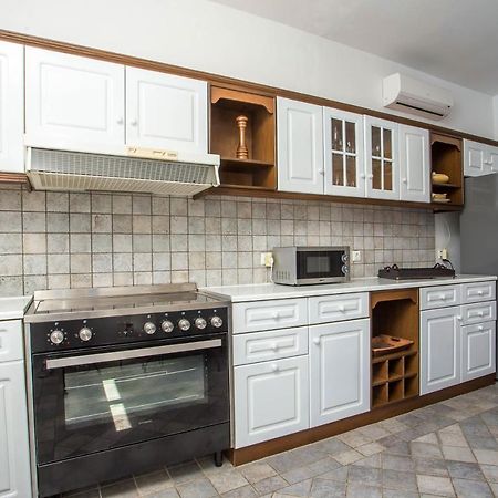Villa Blue Sapphire Pefki  Екстер'єр фото