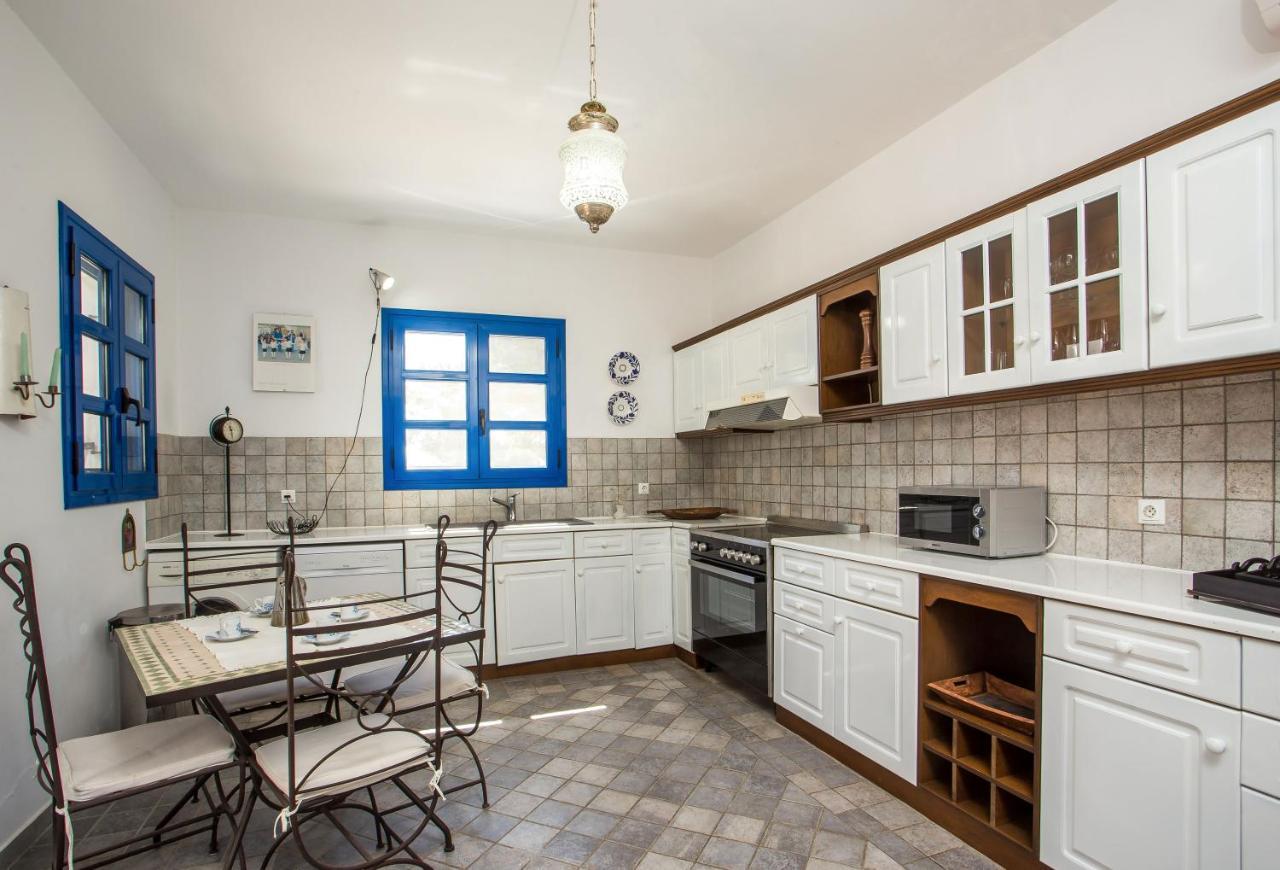 Villa Blue Sapphire Pefki  Екстер'єр фото